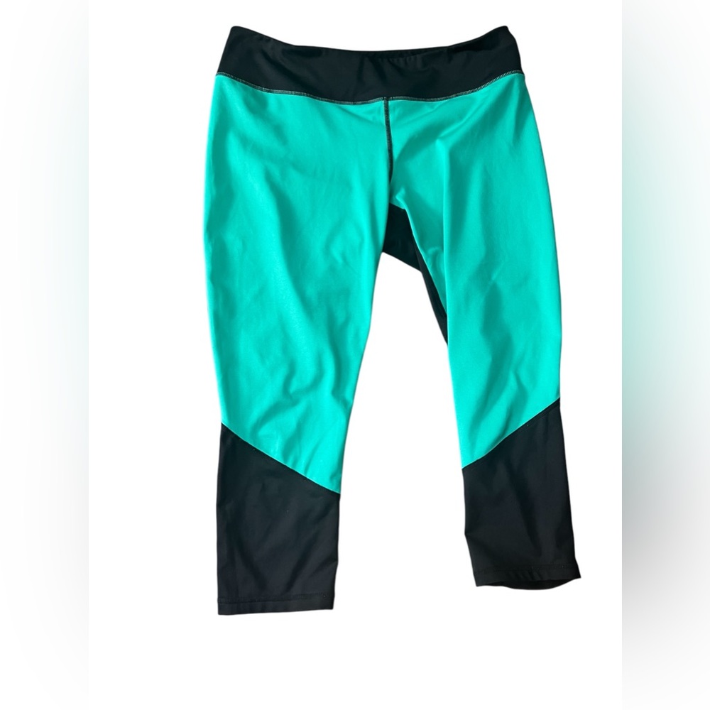 Zella Capris Leggings - Teal & Black - XL 21”